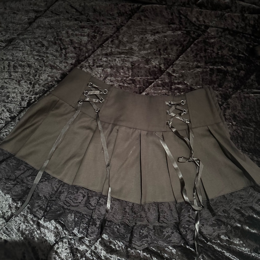 WIDOW Black Lace-Up Skirt